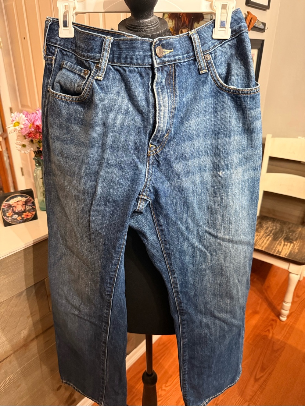 Old Navy Men's Washed Blue Relaxed Jeans